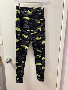 Love & Sports XS Leggings NWOT